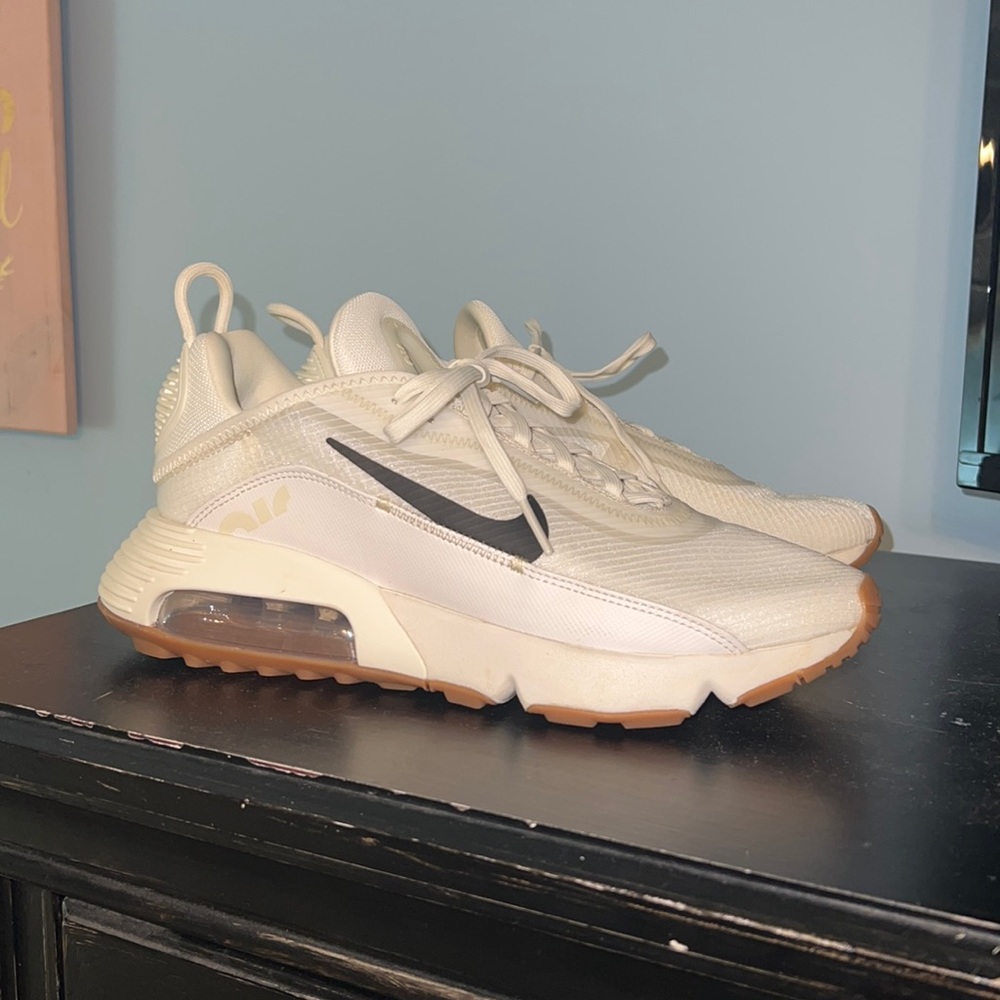 nike air maxes